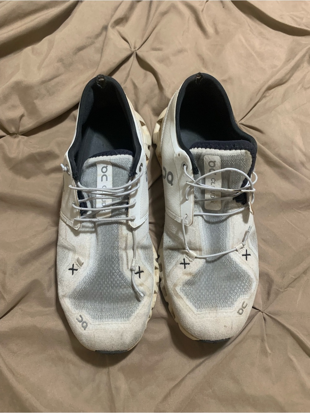 On Running Men’s Athletic Shoes in White